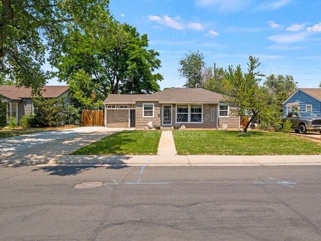 Building Photo - 4841 E Missouri Ave