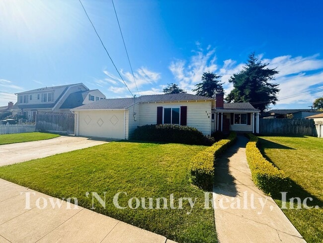 Building Photo - Beautifully Updated 3-Bedroom Home in Sout...