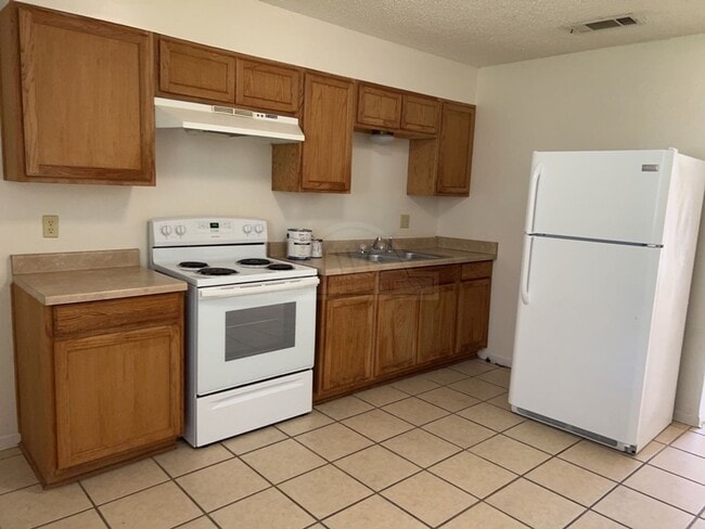 Photo - 1504 Indian Trail
