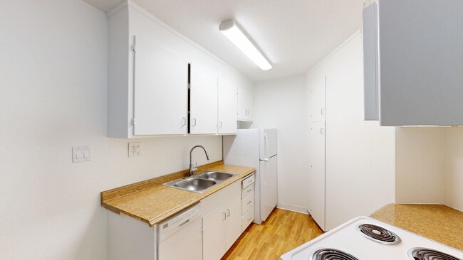 Photo - 1821 Lincoln Ave Unit 210