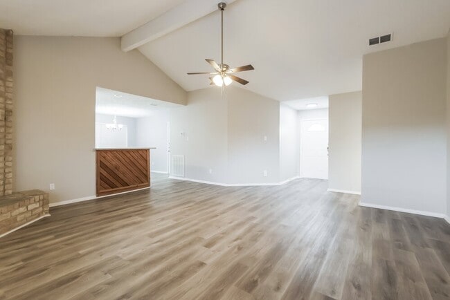 Photo - 7411 Skylight Ln