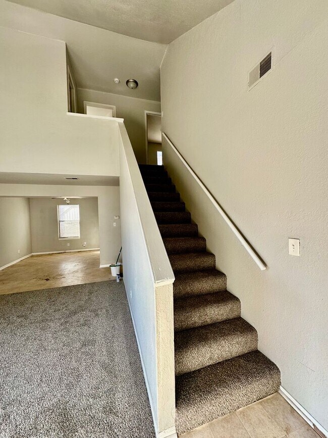 Photo - 4212 E 55th St Unidad 4214 E 55th St