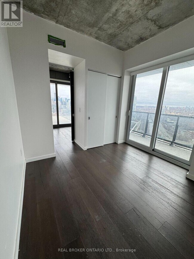 Photo - 170 Bayview Ave Unité 2604