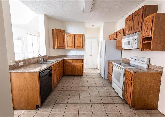 Photo - 943 Winterstone Dr