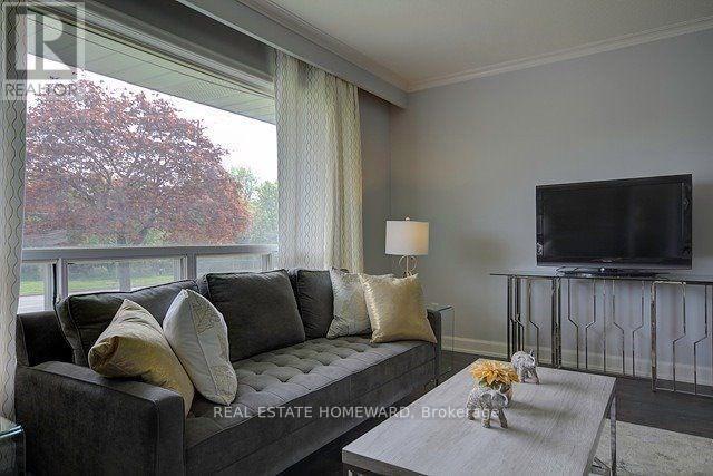 Photo - 632 Brimley Rd