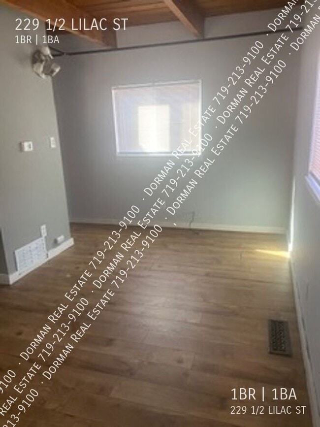 Photo - 229 1/2 LILAC ST-