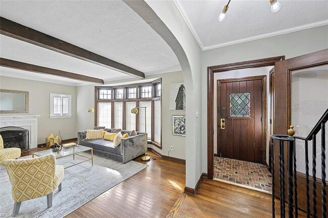 Photo - Washington Blvd