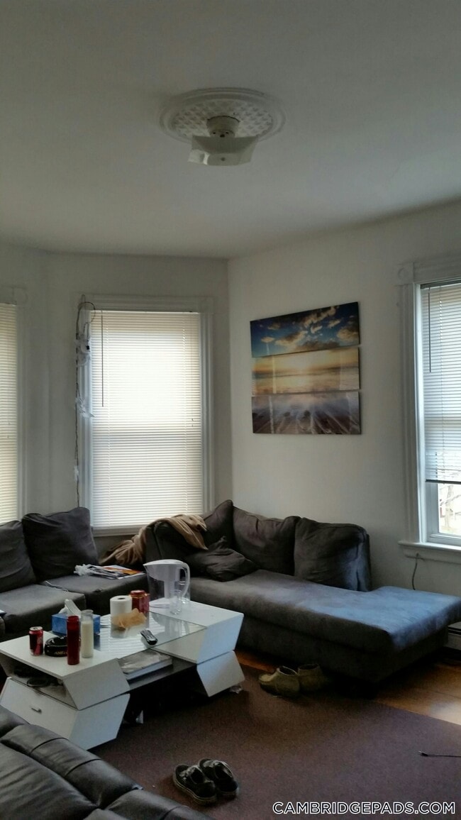 Photo - 254 Windsor St Unit 2L