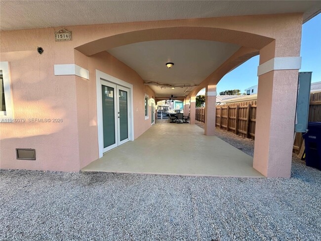 Photo - 1516 Aqueduct Ln