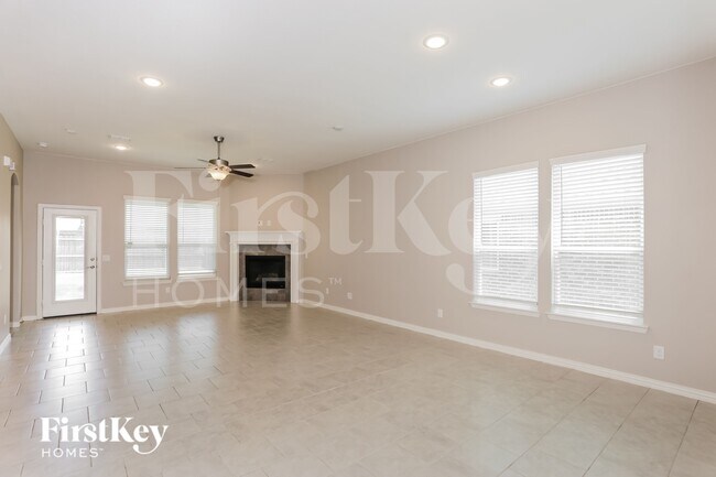 1076 Twisting Ridge Terrace