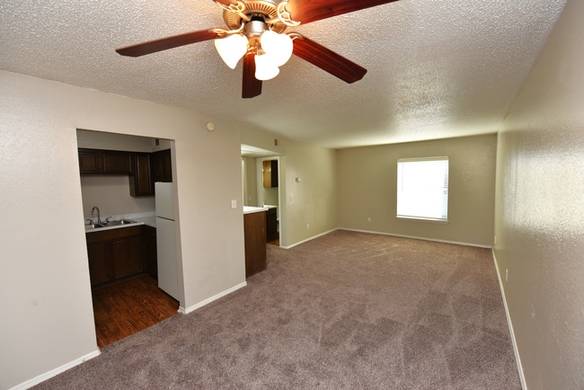 Raintree Meadows Apartments