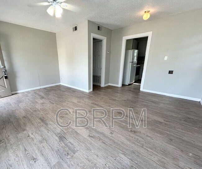 Photo - 1313 25th St