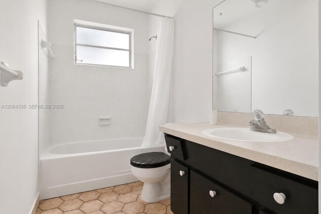 Photo - 17355 NE 7th Ave