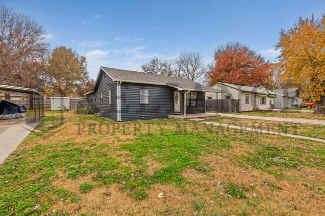 Photo - 235 Trout Ave