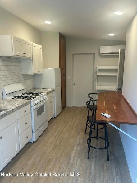 Photo - 72 Forest Glen Rd Unit Studio