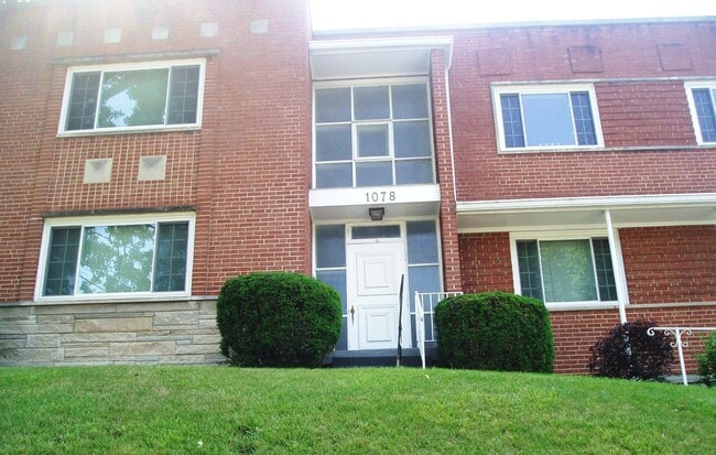 Photo - 1078 Delta Ave Unit #4