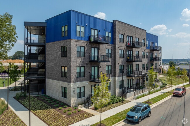 Cherry Oak Apartments