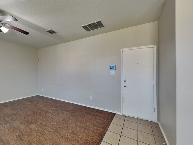 Photo - 8841 Noontide Dr