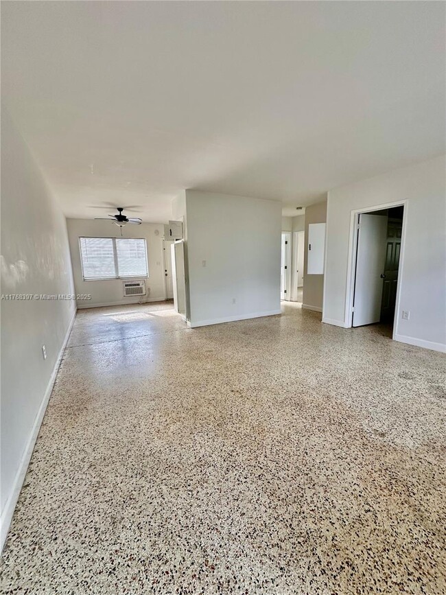Photo - 1955 Normandy Dr Apartment Unit 3