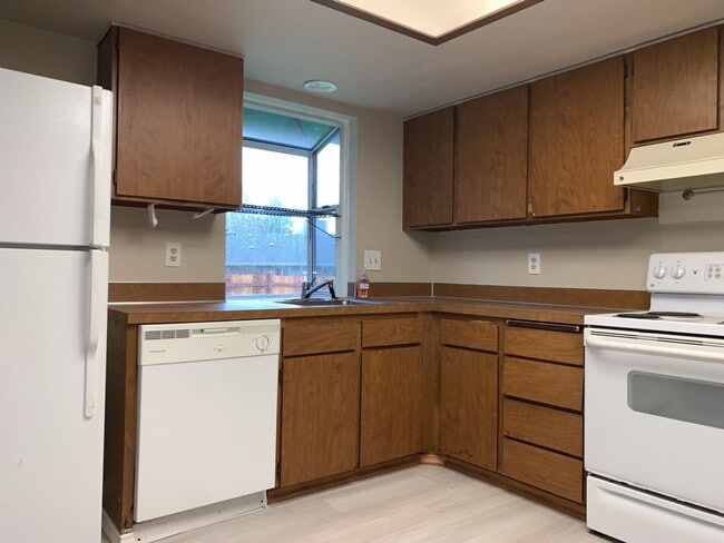 Photo - Beautiful 3Bd/1.5 Ba Federal Way Home.