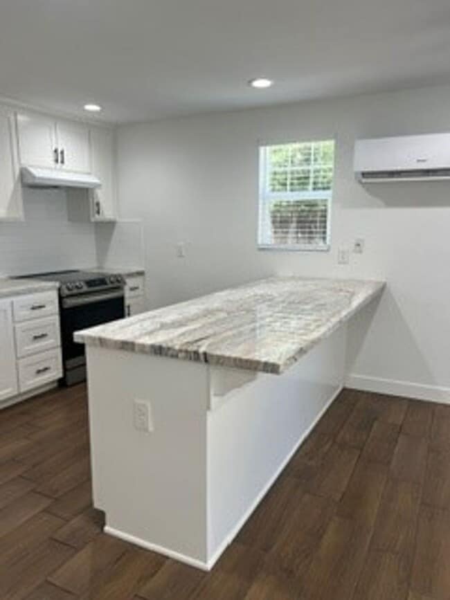 Photo - 2701 San Emidio St