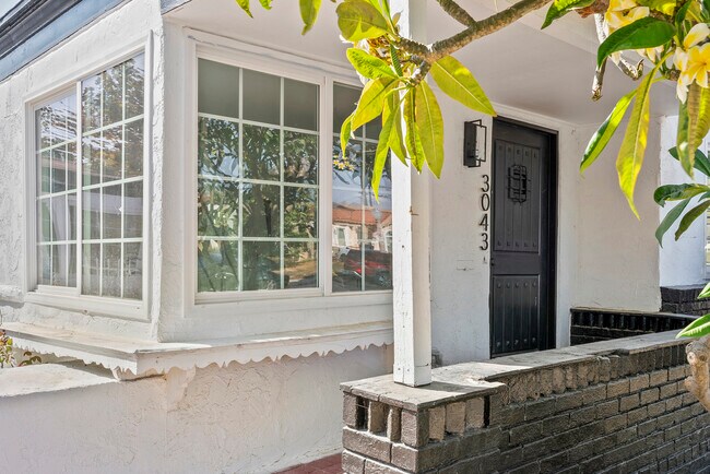 Photo - 3043 S Bronson Ave