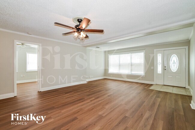561 Monroe Ave