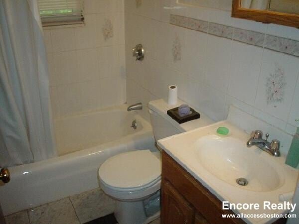 Building Photo - 59 Linden St Unit 7