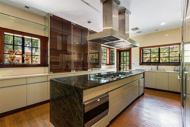 Photo - 1624 Granada Blvd