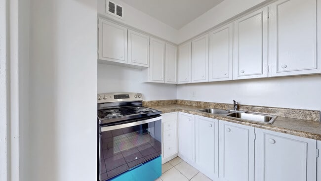 Photo - Lambeth House