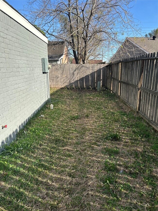 Photo - 11719 Pender Ln