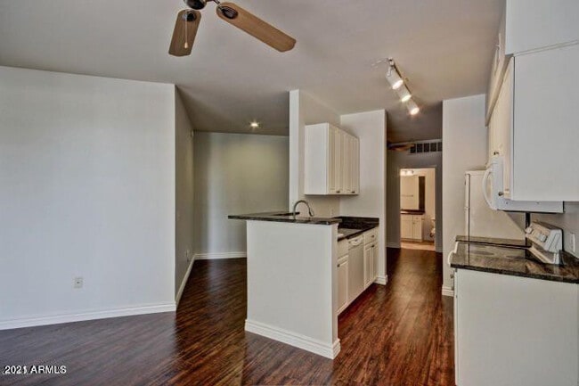 Photo - 1701 E Colter St Unit 157