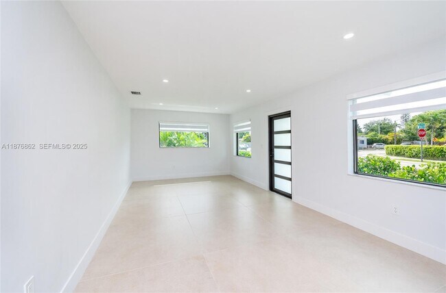 Photo - 1401 SW 20th St Unit 0