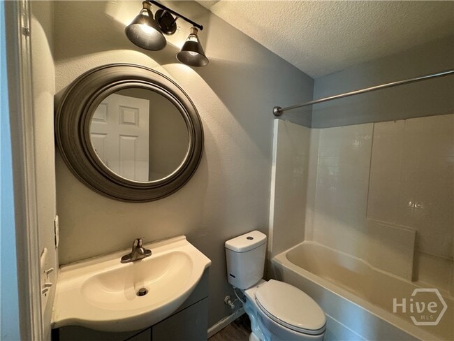 Photo - 900 Canyon Oak Loop