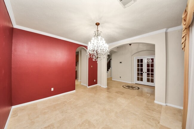 Photo - 2218 Longspur Ln