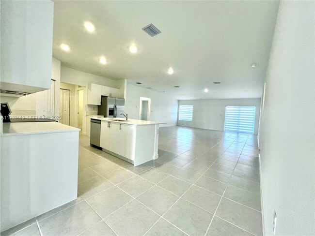 Photo - 17376 SW 285th St