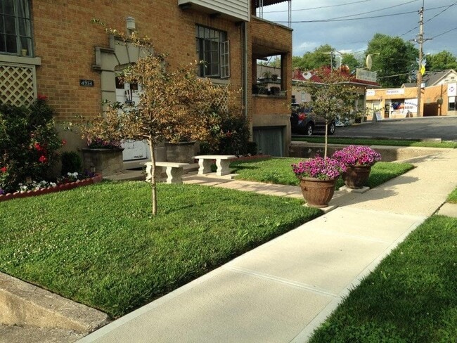Building Photo - 4912 Relleum Avenue Unit Apt #3