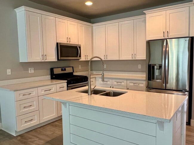 Photo - 1732 Thira Ln