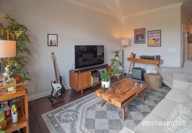 Photo - 1033 W Monroe St Unit 4