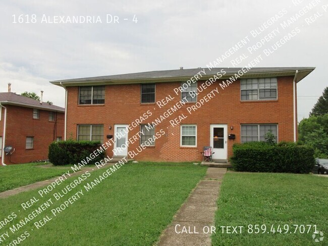 Building Photo - Convenient 2 Bedroom Townhome with Garage Unit 4