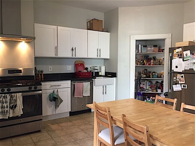 Photo - 3 bed 1 bath in Cambridge....