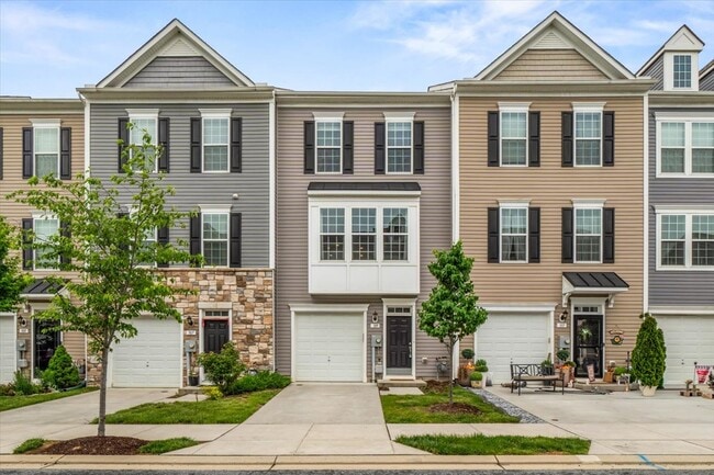 Building Photo - 309 Spring Bank Way