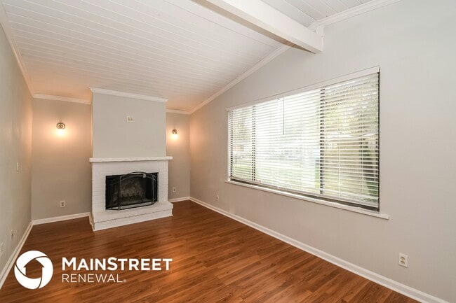 Photo - 1220 Adrian Ct