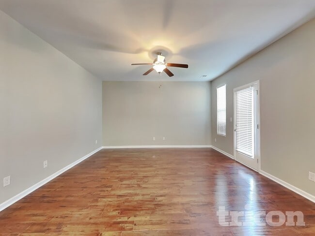 Photo - 165 Daisy Cir