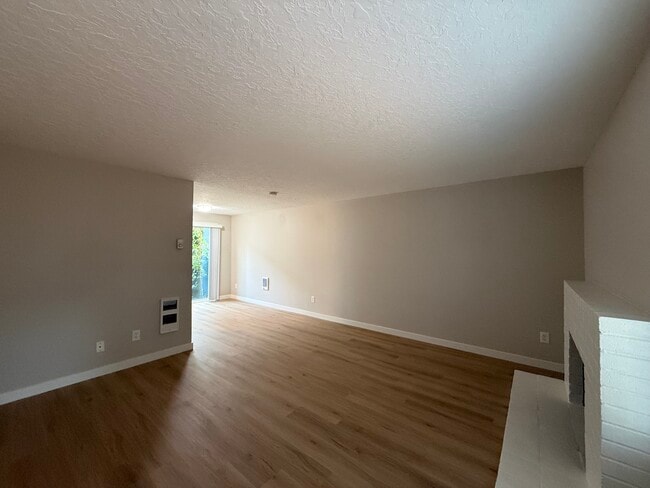 Photo - 5115 SW 62nd Ave