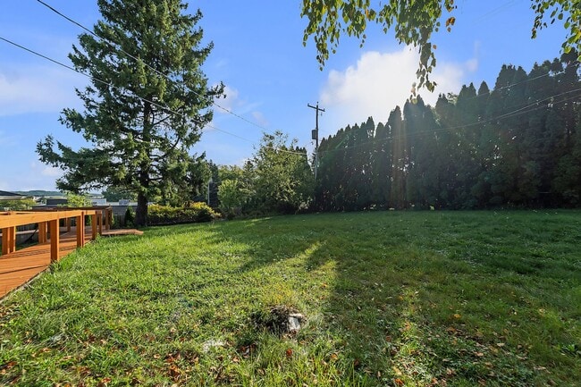 Photo - Longview Manor