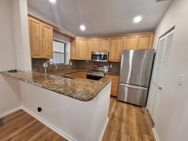 Photo - 22295 Timberly Dr Unidad 22295