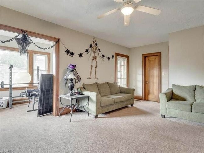 Photo - 1215 19th St NW