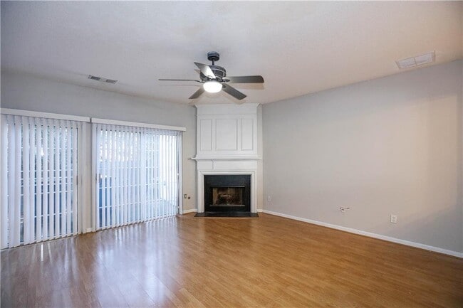 Photo - 4082 Howell Park Rd