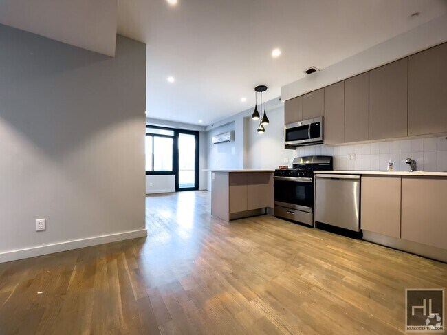 Building Photo - Bushwick Avenue / Spacious Penthouse 2-Bed... Unit 603